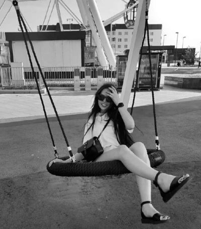  ,   Maria, 21 ,   ,   