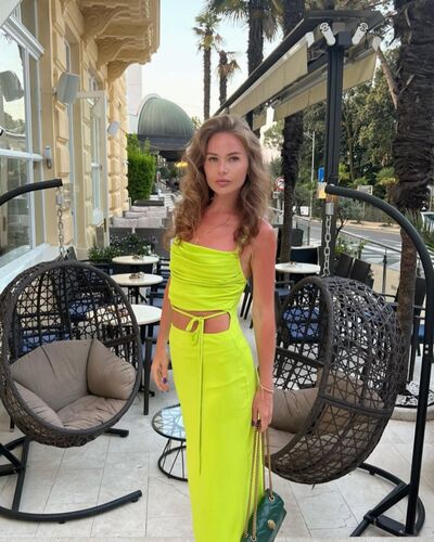  Palais-Bourbon,   Hellen, 30 ,   ,   