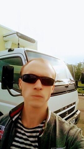  ,   Denis, 30 ,   ,   , c 