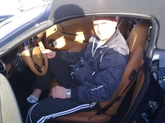  Cacak,   Miki, 40 ,   ,   , c 