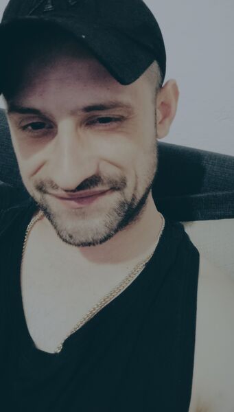  Tuzla,   Strawberry, 30 ,   ,   