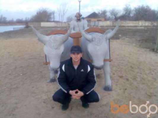  ,   Viktor, 38 ,   