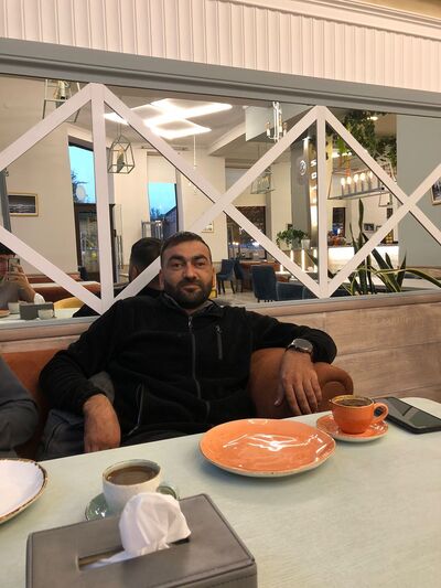  ,   Armen, 36 ,   ,   