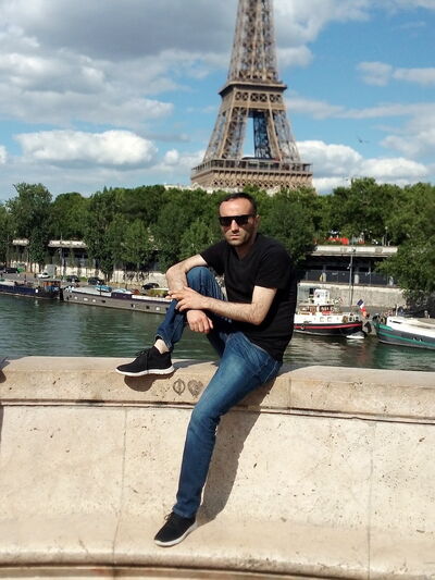  ,   Gio, 44 ,   