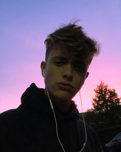  ,   Andrew, 26 ,   ,   