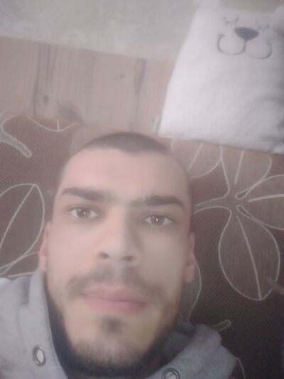  ,   Robert, 28 ,   ,   