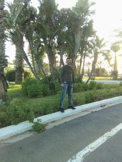  ,   Armen, 49 ,   ,   
