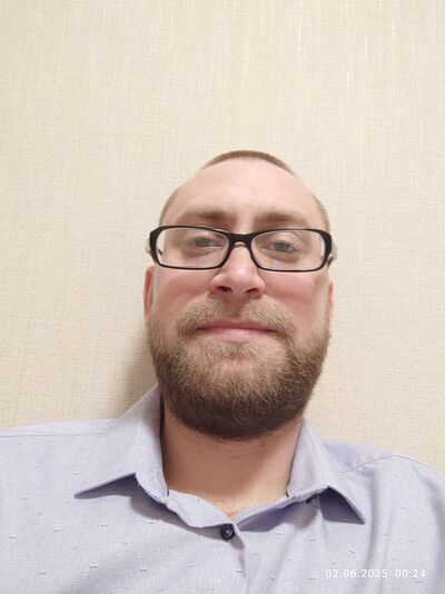  ,   Grigory, 37 ,   ,   