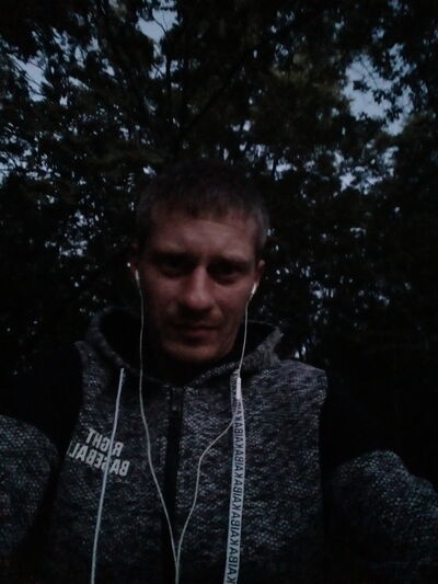  ,   Viktor, 32 ,   ,   