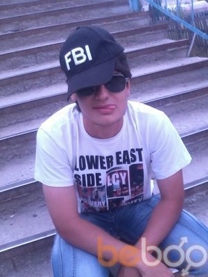  -,   Joe, 32 ,   