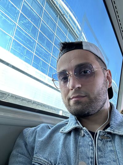  Alacant,   Alex Strong, 32 ,   ,   