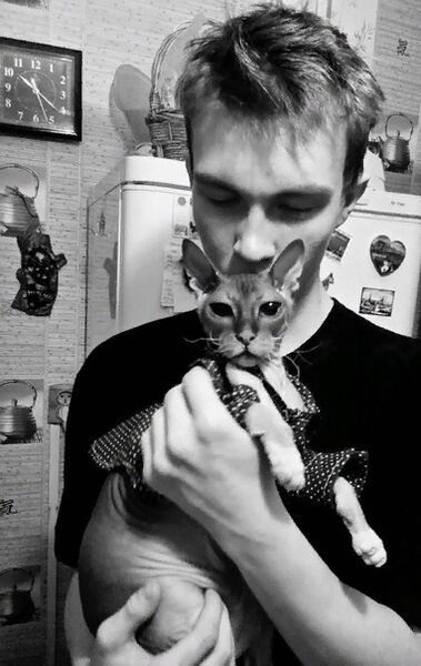  ,   Vladislav, 27 ,     