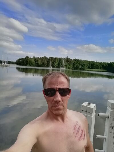 ,   Sergei, 49 ,   ,   , c 