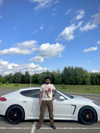  ,   Maninder, 23 ,  