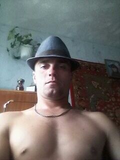  ,   Stas, 39 ,   