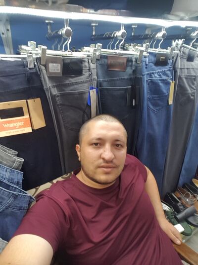  ,   Farrux, 32 ,   ,   , c 