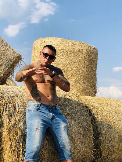  ,   Vitaly, 36 ,  