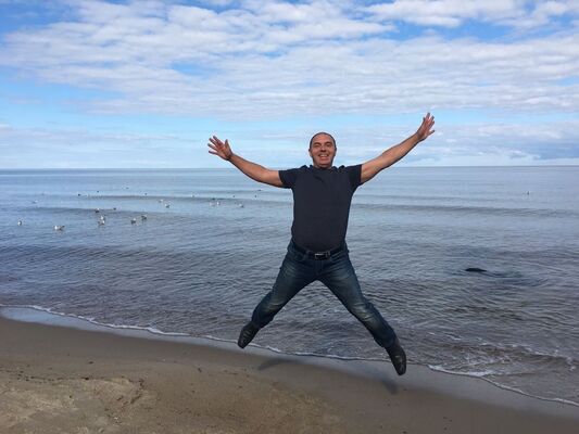 ,   Stoun, 53 ,   