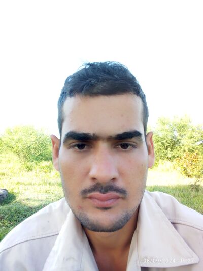  ,   Alejandro, 27 ,   ,   