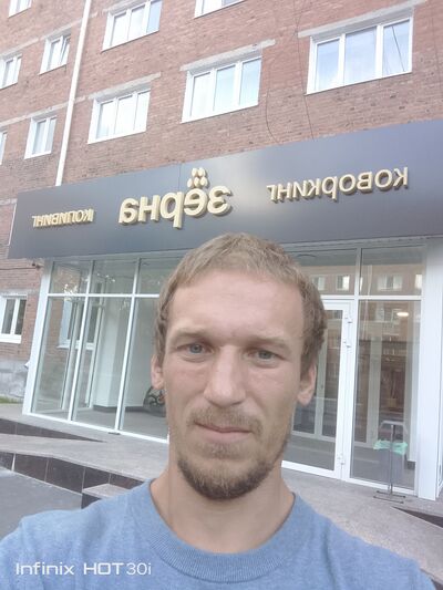 ,   Slava, 36 ,   ,   
