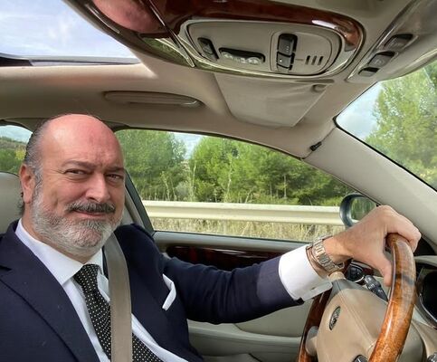  -,   Alexander, 53 ,     , c 