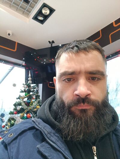  ,   Denis, 40 ,   ,   