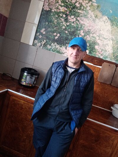  ,   Viktor, 38 ,     , c 