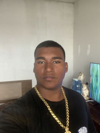  --,   Pedro, 18 ,   ,   