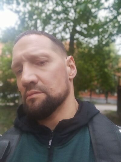  ,   Maxim, 44 ,   ,   , c , 