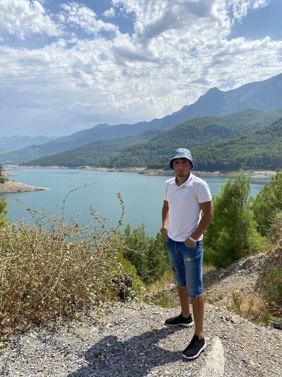  ,   George, 25 ,   ,   