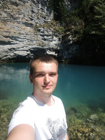  ,   Oleg, 35 ,   