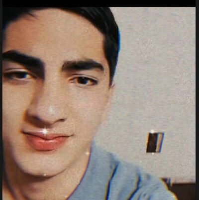  ,   Adik, 22 ,   ,   