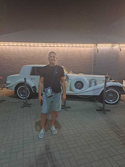  ,   Gleb, 45 ,   c 