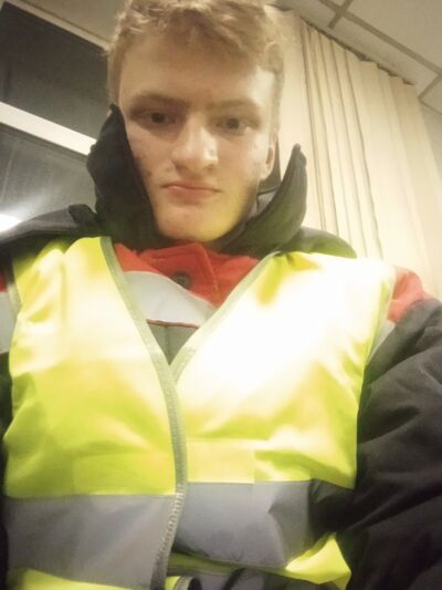 ,   Oleg, 18 ,   ,   , c 