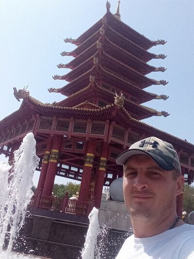  ,   Vladislav, 34 ,     , c 