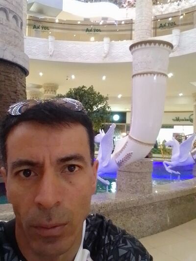  ,   Maksim, 42 ,   ,   