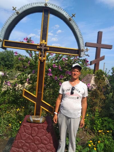  ,   Andrei, 44 ,  