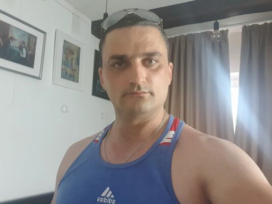  ,   Nikolay, 41 ,   c 