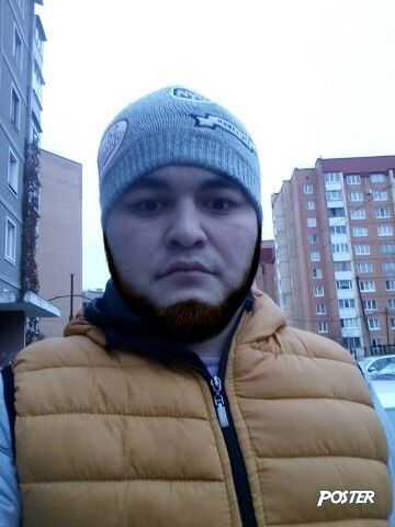  ,   Sanjarbek, 32 ,   