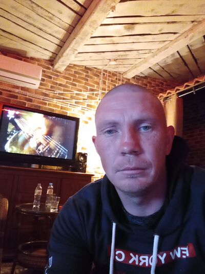  ,   Pavel, 37 ,     , c , 