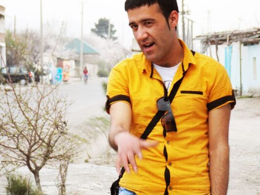  ,   Erash, 37 ,   