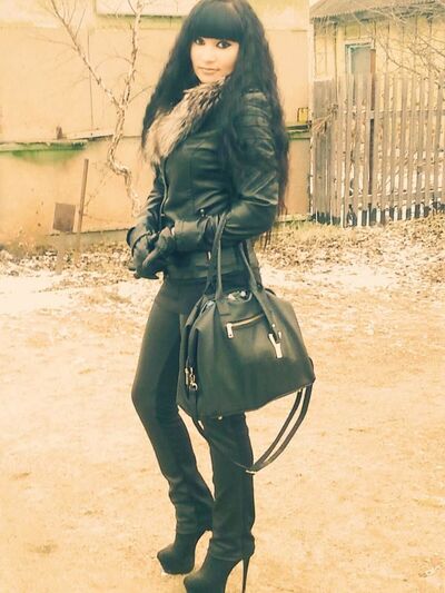  ,   Keroline, 31 ,   c , 