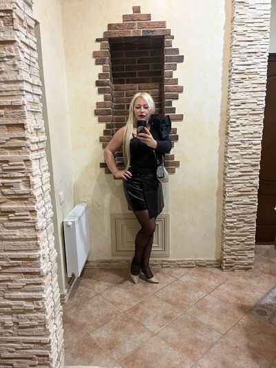  --,   , 42 ,   c 