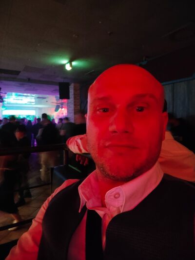  ,   Michail, 42 ,   ,   
