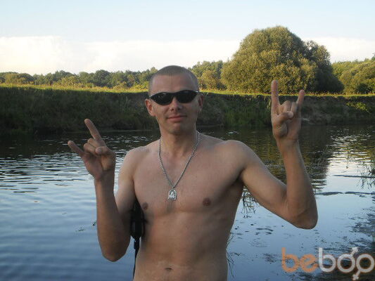  -,   Wiktor, 40 ,  