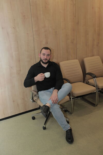  ,   Varuzhan, 31 ,   ,   