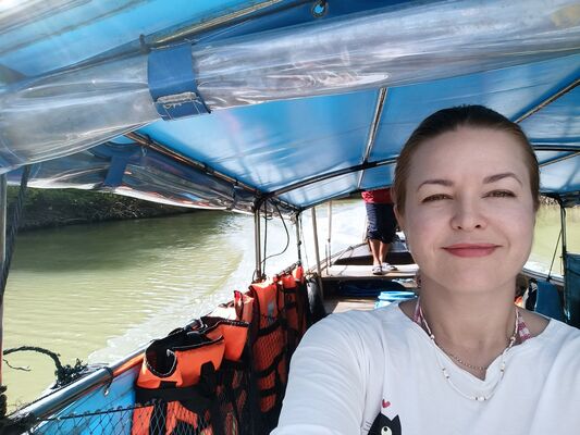 ,   Alexandra, 39 ,     , c 