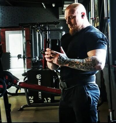  --,   Alexander, 29 ,   ,   