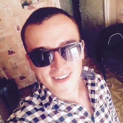 ,   Aleksandr, 37 ,   ,   , c 
