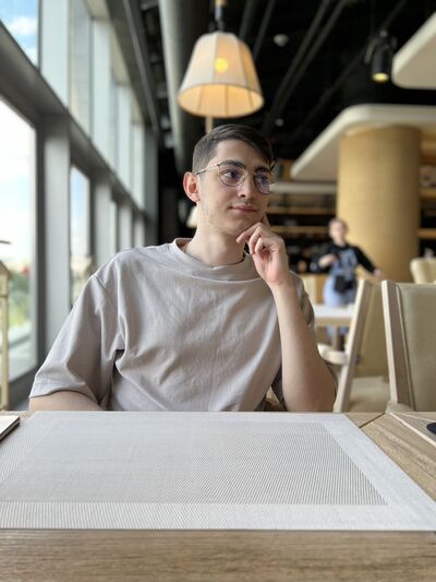  ,   Eduard, 26 ,   ,   